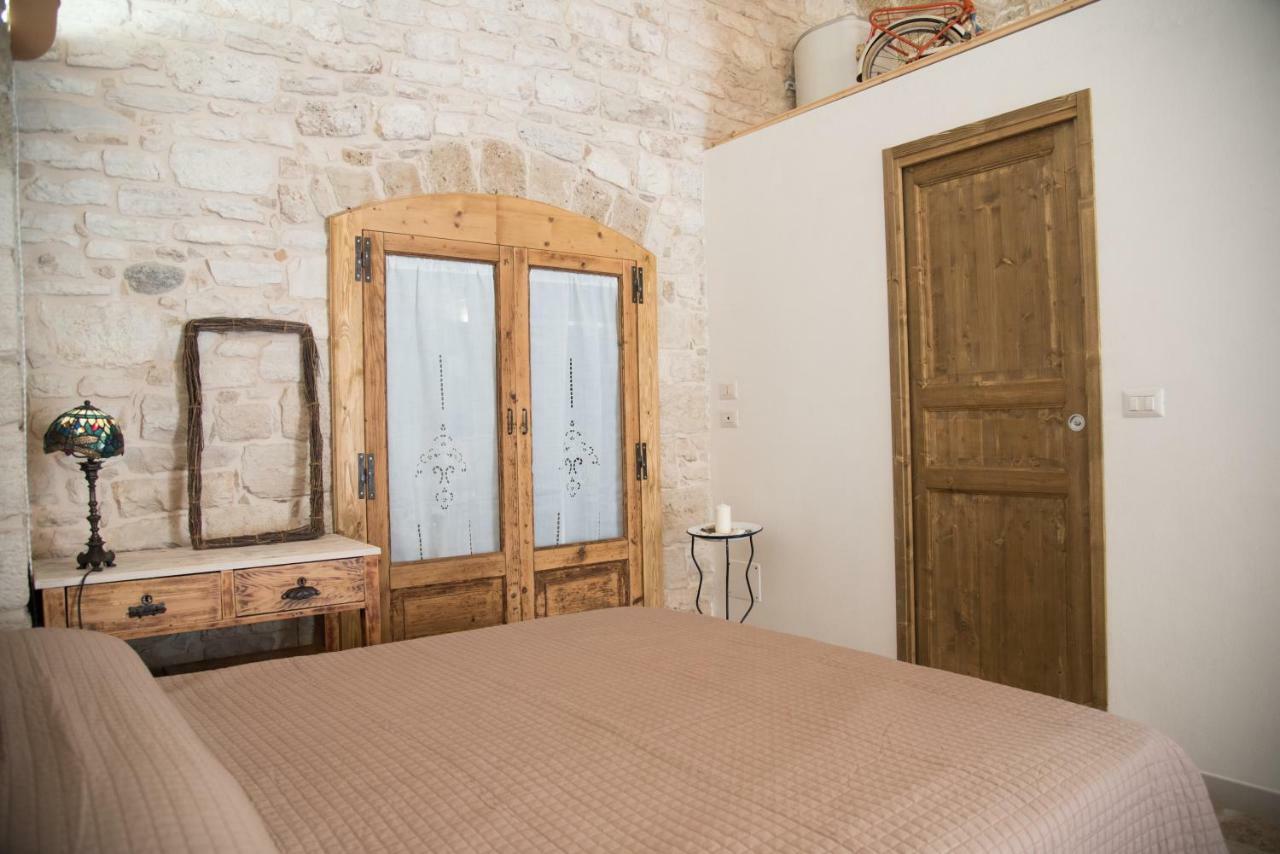 Piazza Duomo - Medieval Puglia'S House Giovinazzo Extérieur photo