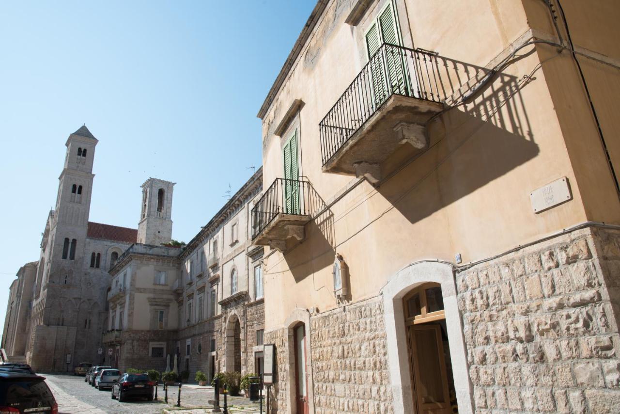 Piazza Duomo - Medieval Puglia'S House Giovinazzo Extérieur photo