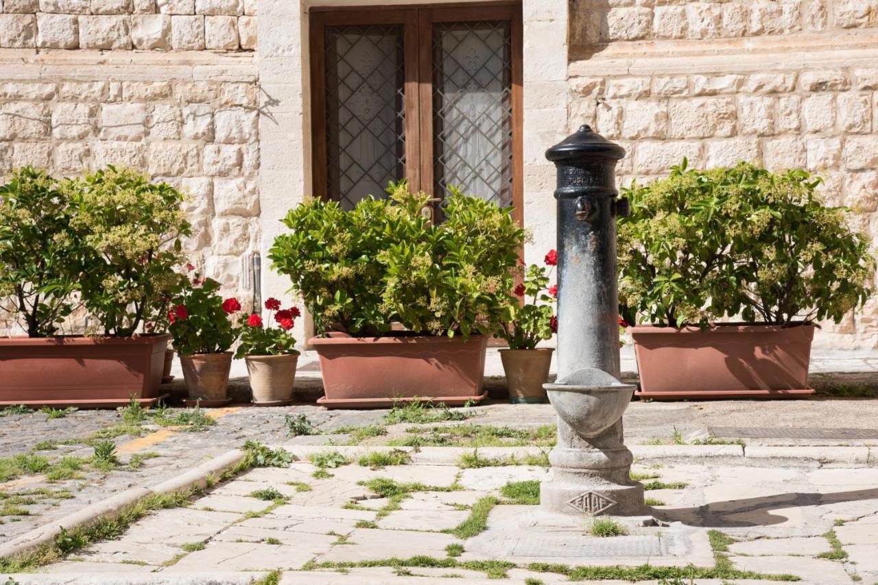 Piazza Duomo - Medieval Puglia'S House Giovinazzo Extérieur photo